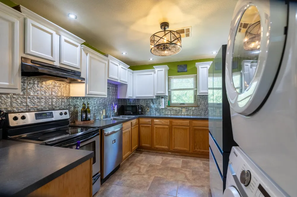 1251 W Taylor Sallisaw, OK 74955