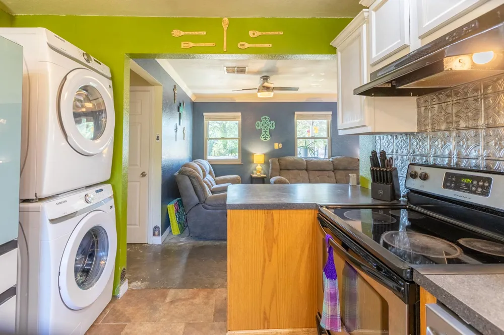 1251 W Taylor Sallisaw, OK 74955
