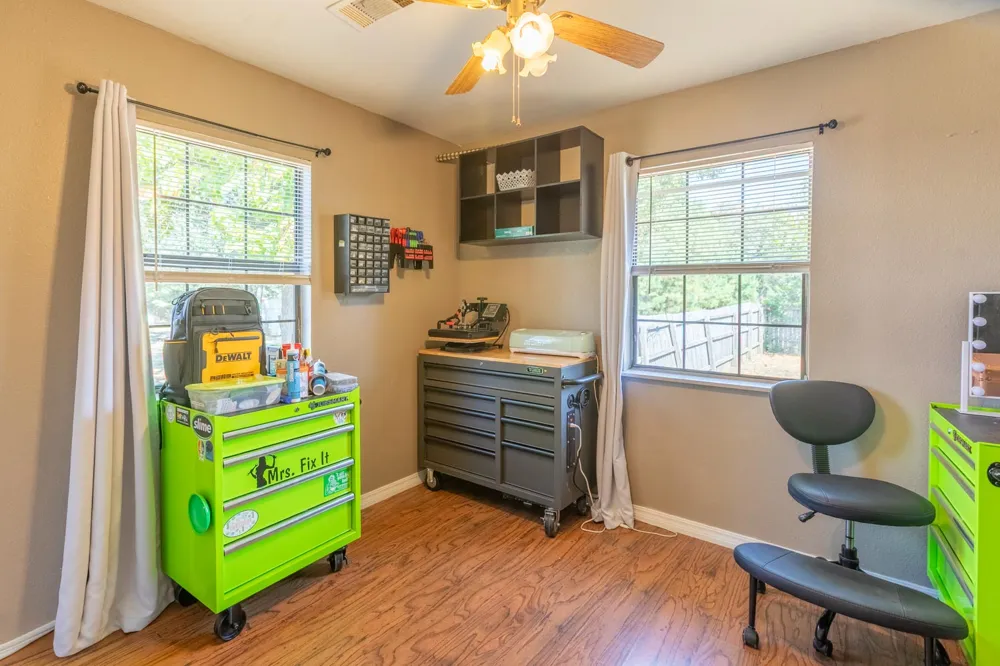 1251 W Taylor Sallisaw, OK 74955