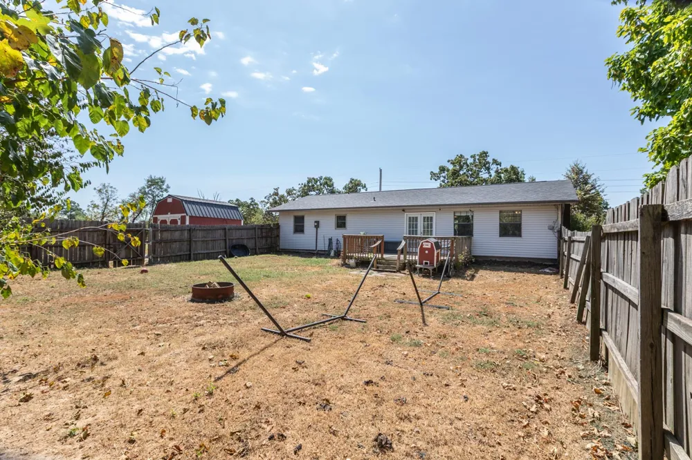 1251 W Taylor Sallisaw, OK 74955