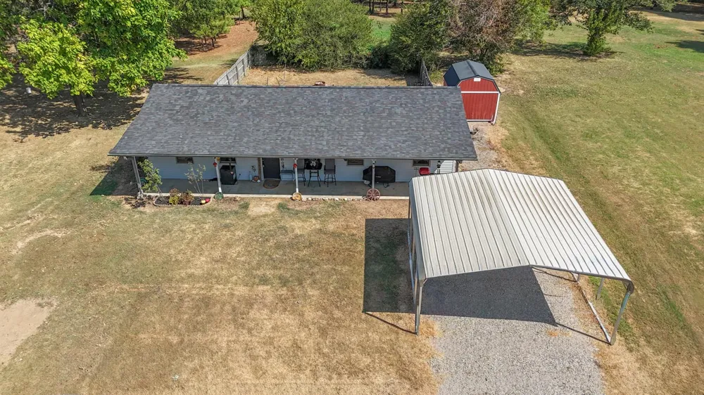1251 W Taylor Sallisaw, OK 74955