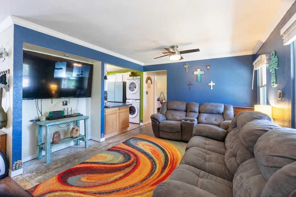 1251 W Taylor Sallisaw, OK 74955