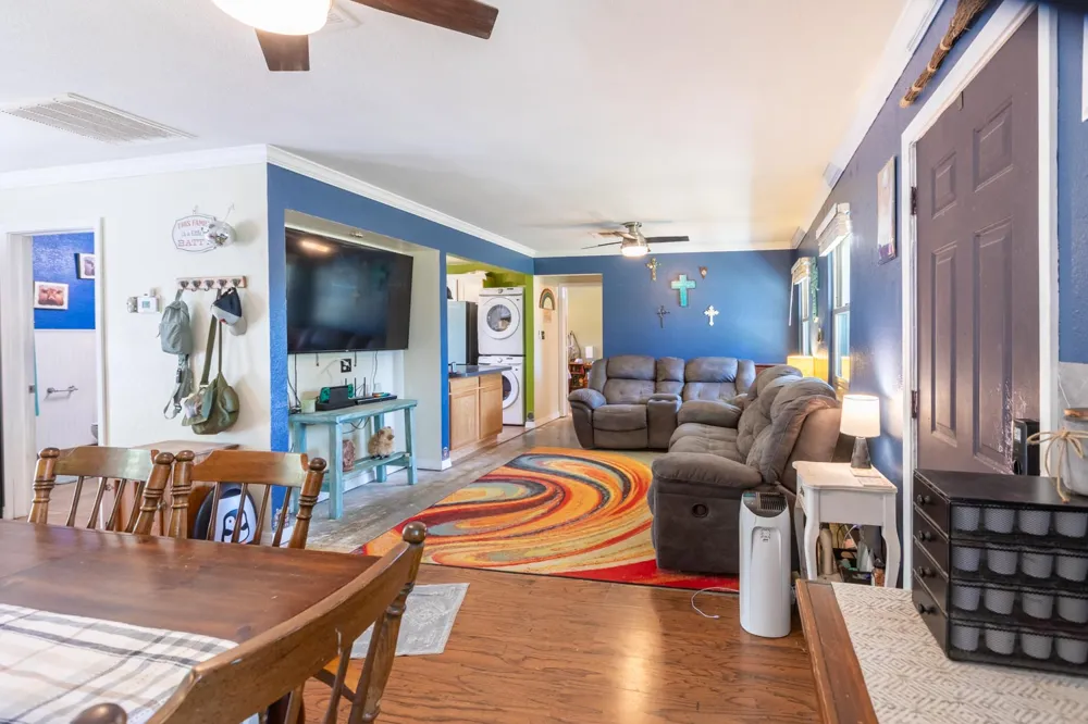 1251 W Taylor Sallisaw, OK 74955
