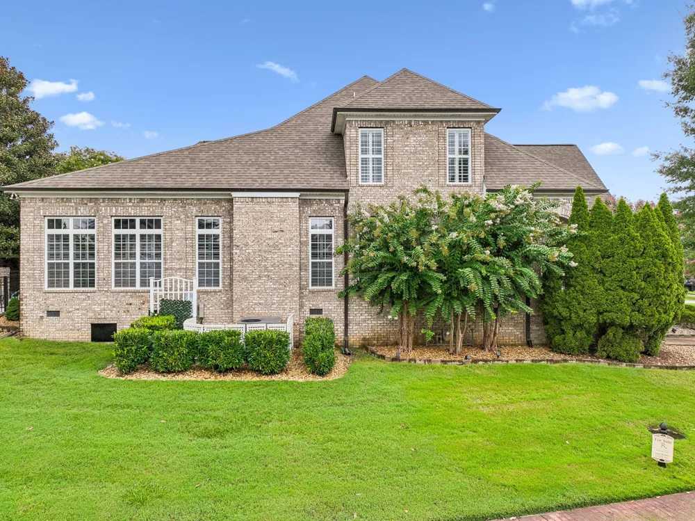 1027 Isaac Franklin Dr Gallatin, TN 37066