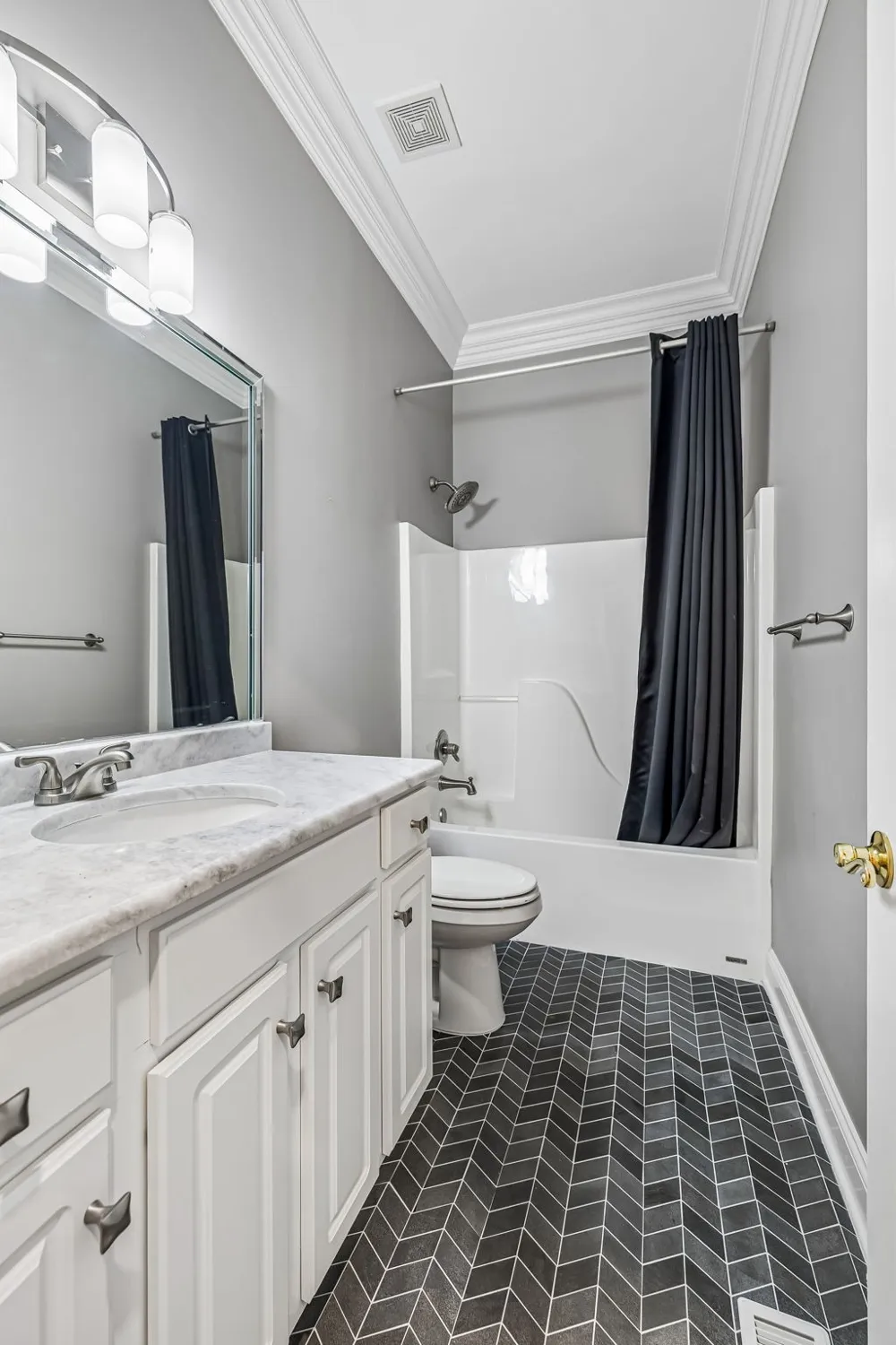 1027 Isaac Franklin Dr Gallatin, TN 37066