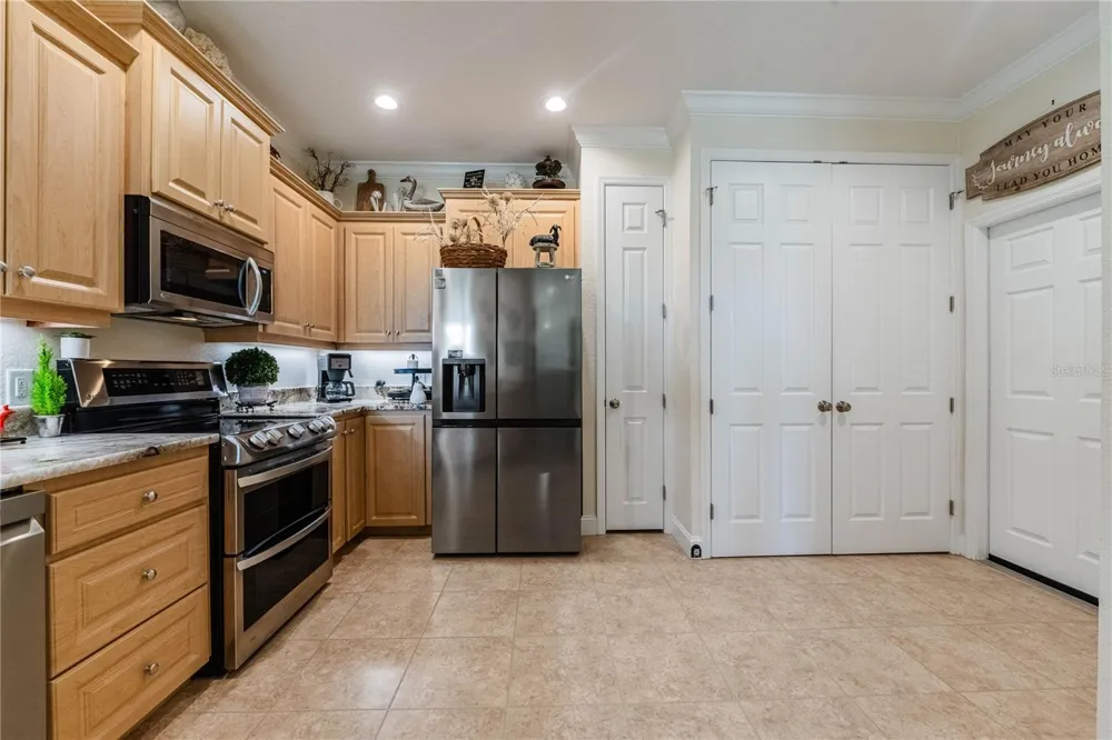 3019 MISSION LAKES DRIVE Lakeland, FL 33803