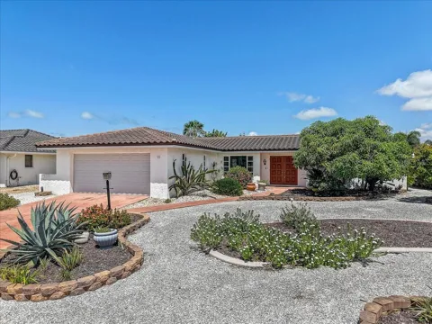 11 OLD TRAIL ROAD