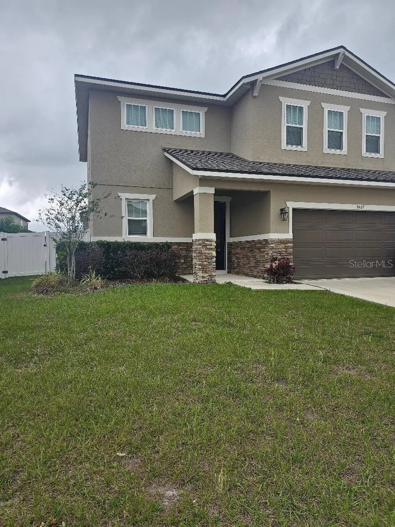 5605 BLOWING WIND PLACE St Cloud, FL 34771