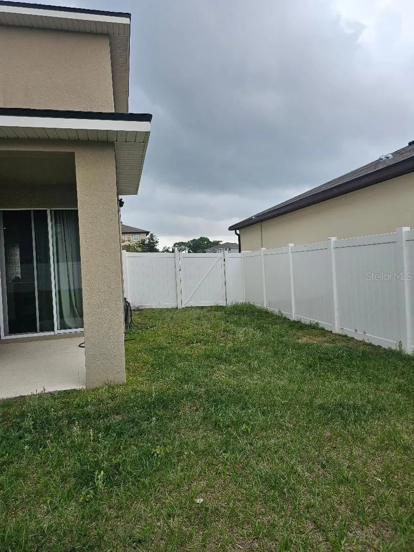 5605 BLOWING WIND PLACE St Cloud, FL 34771