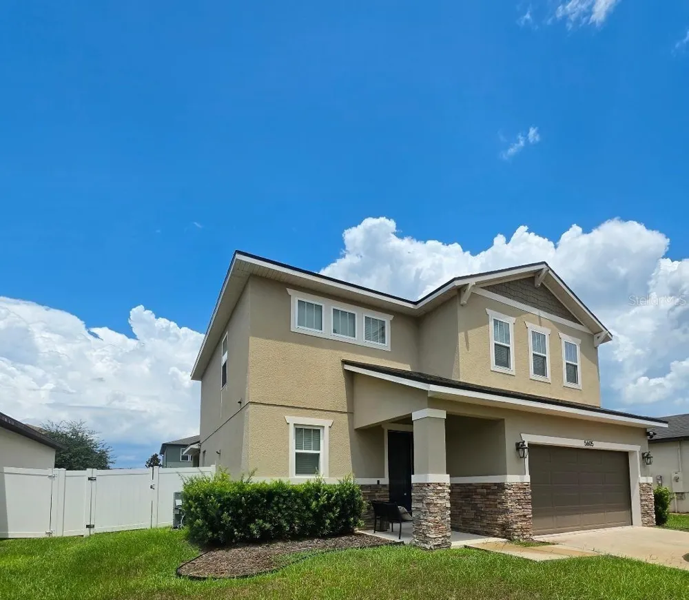 5605 BLOWING WIND PLACE St Cloud, FL 34771