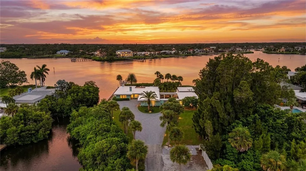 3780 CUTLASS BAYOU ROAD Nokomis, FL 34275