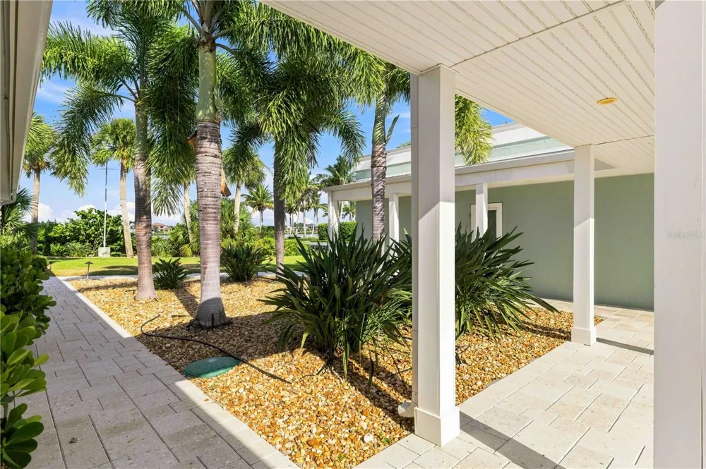 3780 CUTLASS BAYOU ROAD Nokomis, FL 34275