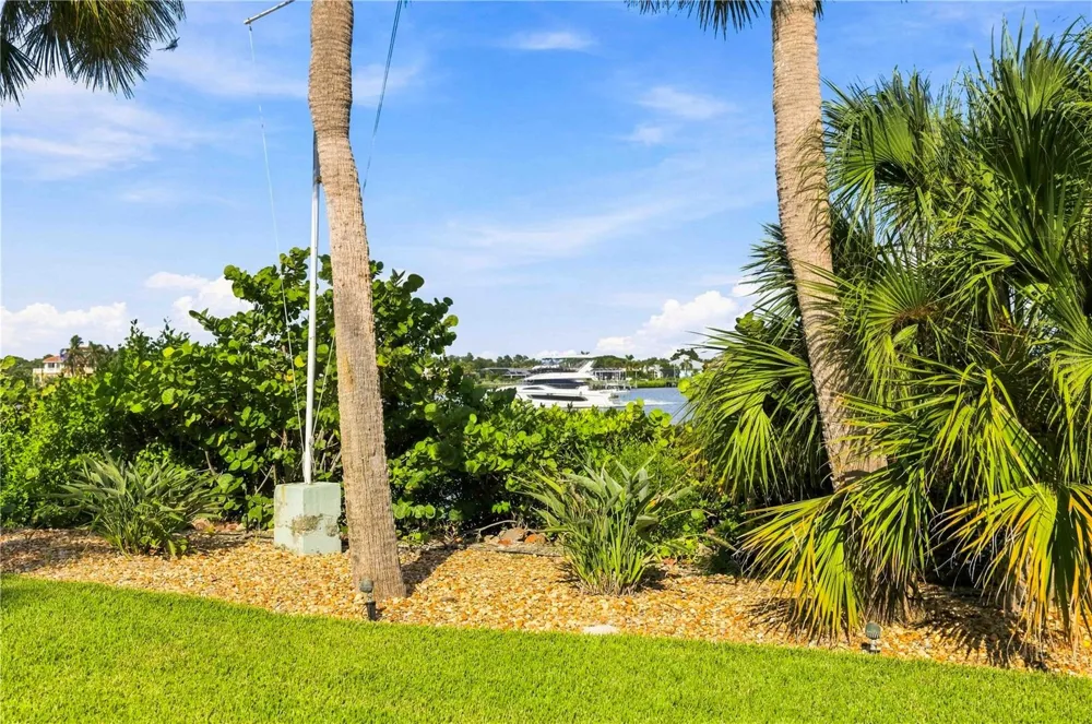 3780 CUTLASS BAYOU ROAD Nokomis, FL 34275