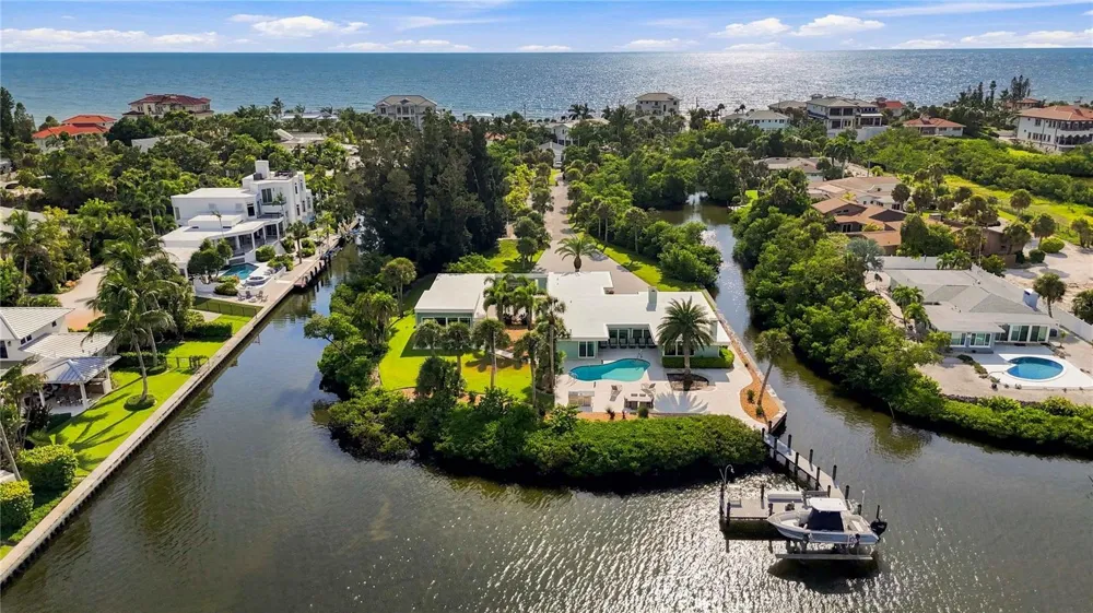 3780 CUTLASS BAYOU ROAD Nokomis, FL 34275