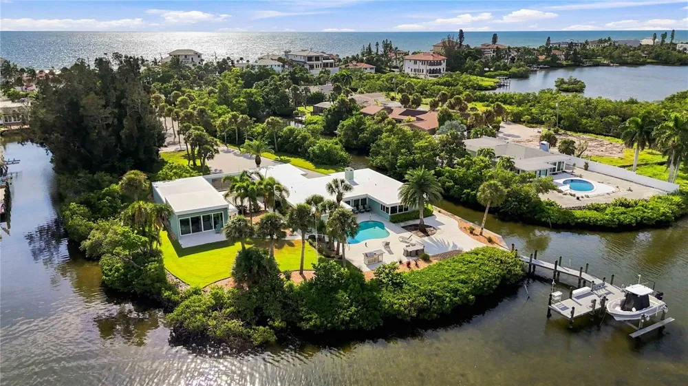 3780 CUTLASS BAYOU ROAD Nokomis, FL 34275