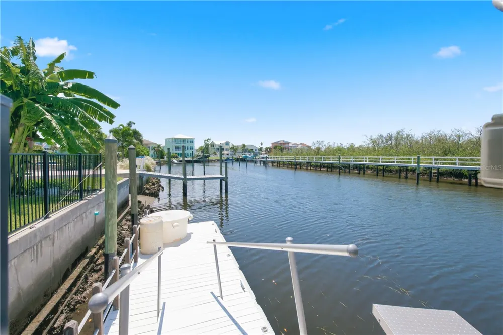 5777 ELISABETHAN LANE New Port Richey, FL 34652