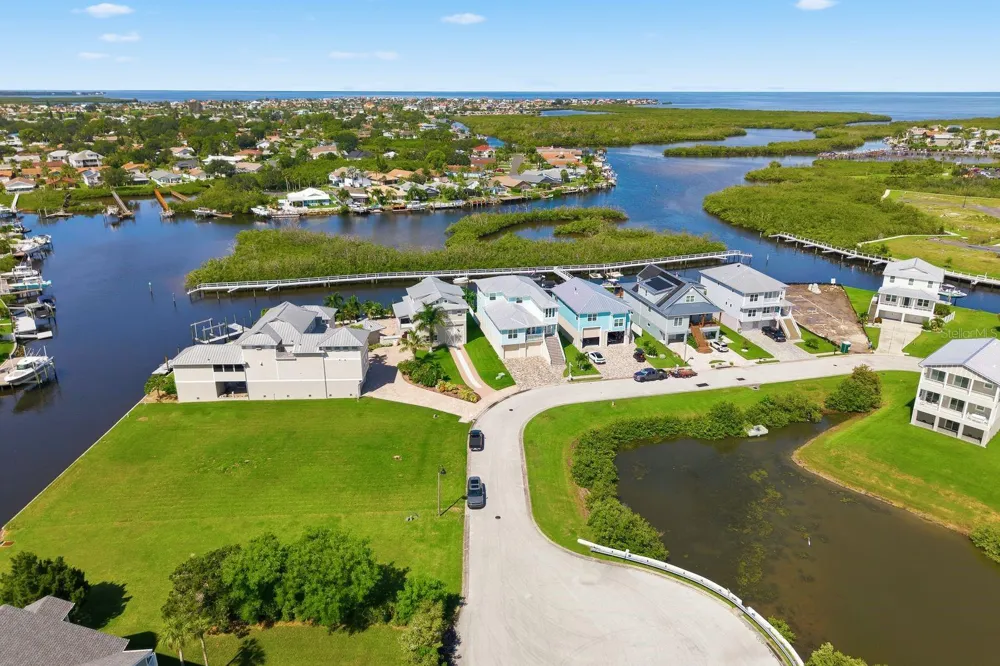 5777 ELISABETHAN LANE New Port Richey, FL 34652