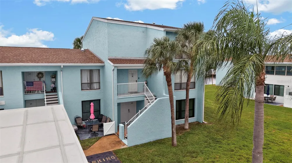 1 WINDRUSH BOULEVARD #65 Indian Rocks Beach, FL 33785