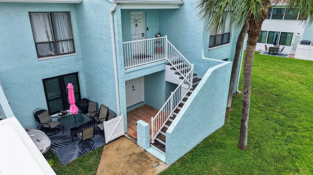 1 WINDRUSH BOULEVARD #65 Indian Rocks Beach, FL 33785