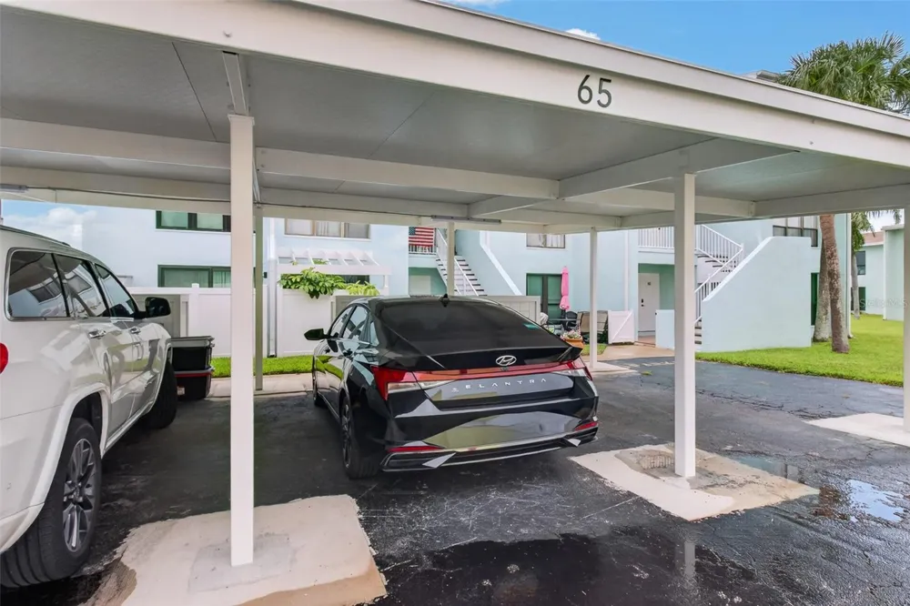 1 WINDRUSH BOULEVARD #65 Indian Rocks Beach, FL 33785