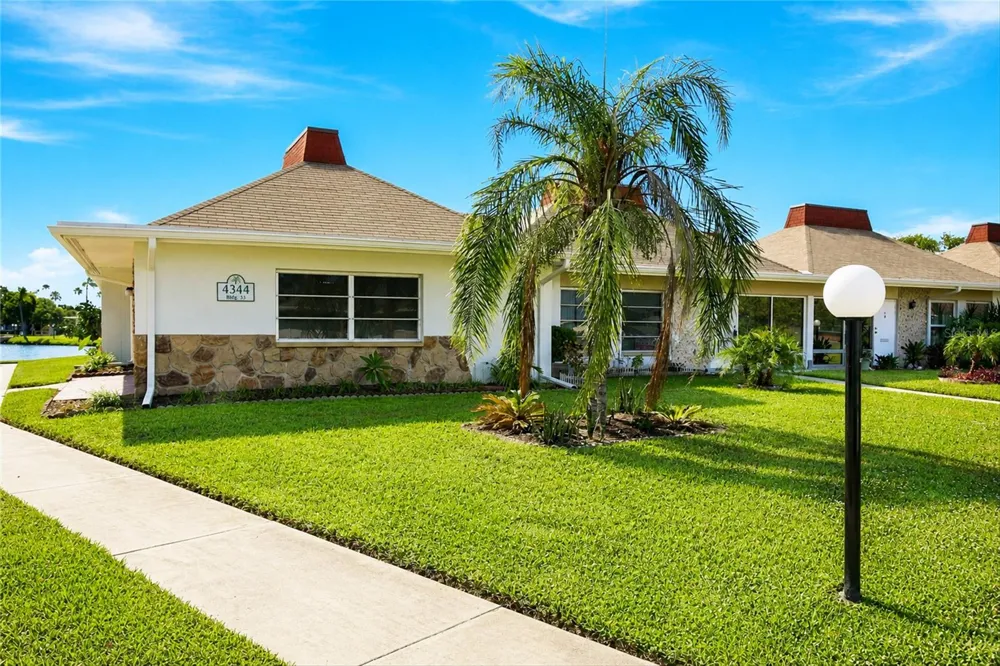 4344 TAHITIAN GARDENS CIRCLE #D Holiday, FL 34691