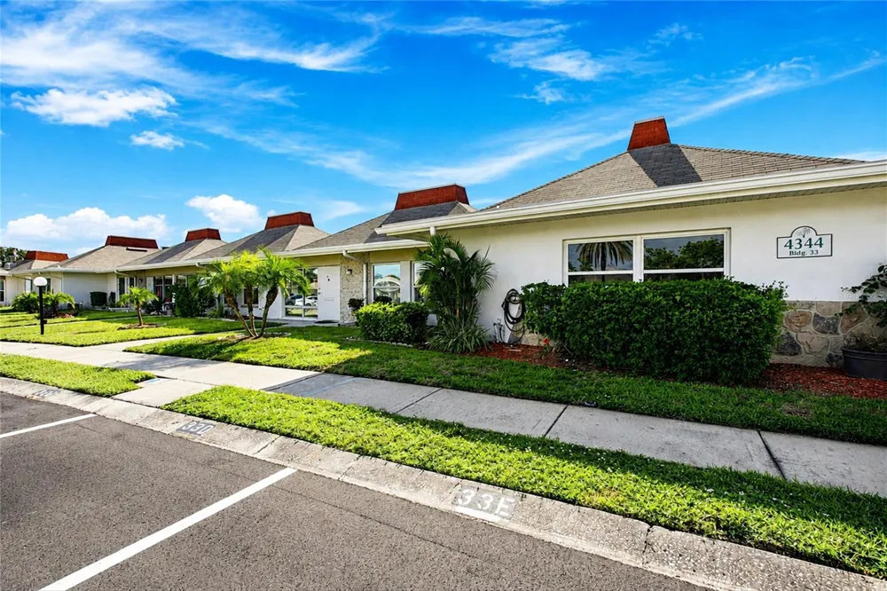 4344 TAHITIAN GARDENS CIRCLE #D Holiday, FL 34691
