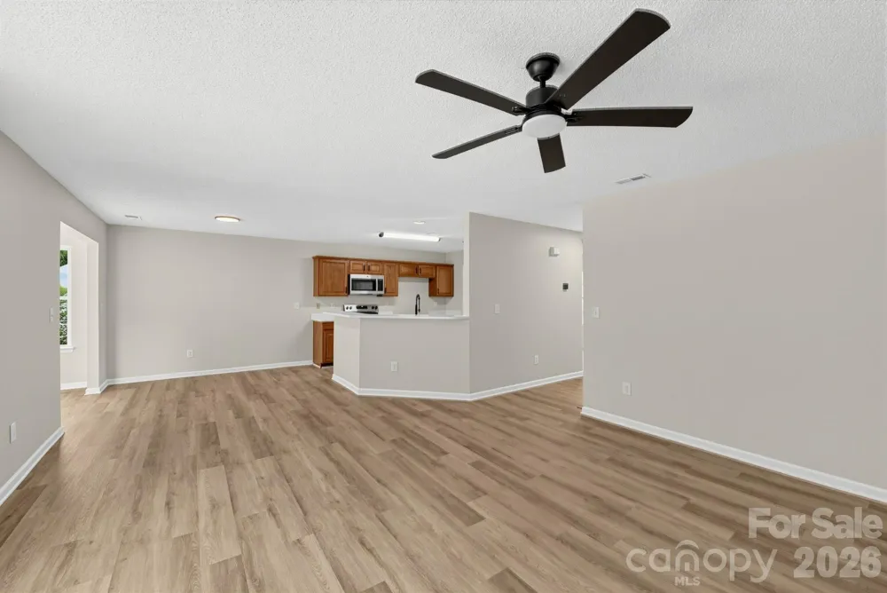 1034 Chalk Hill Lane Charlotte, NC 28214