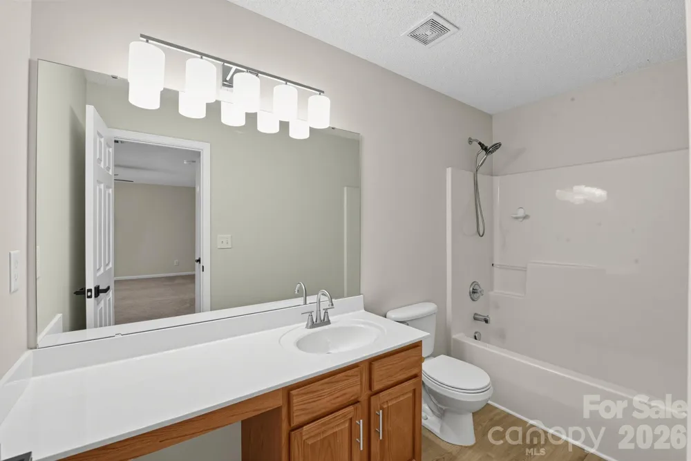 1034 Chalk Hill Lane Charlotte, NC 28214