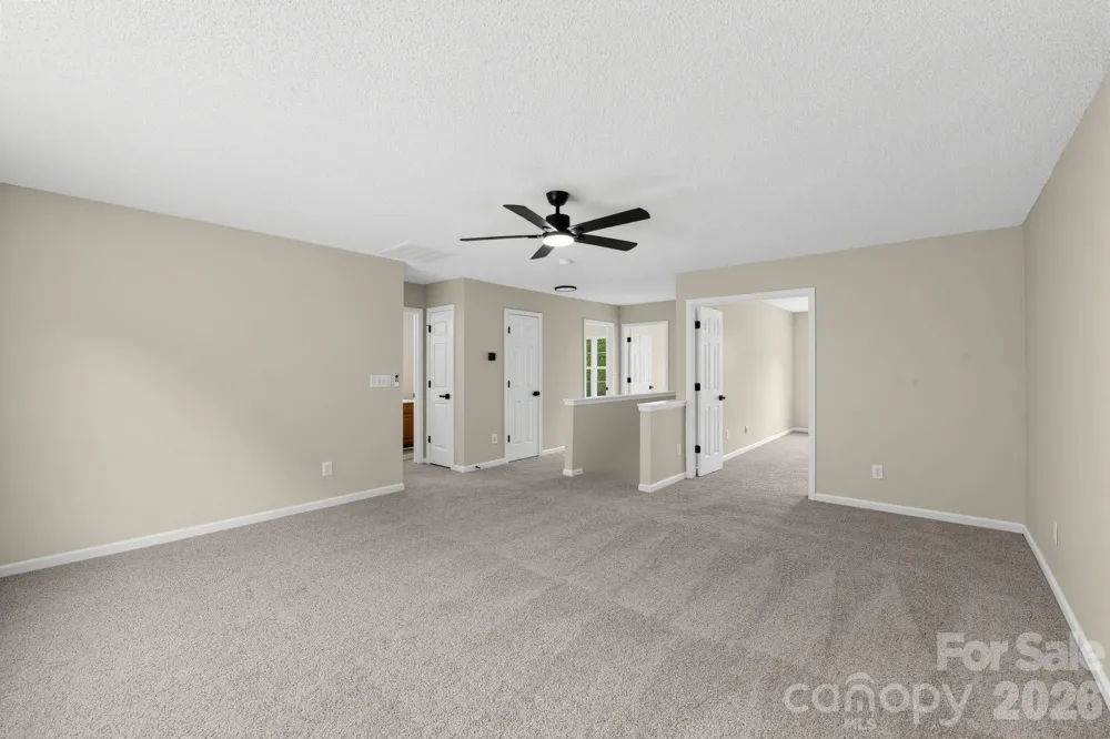 1034 Chalk Hill Lane Charlotte, NC 28214