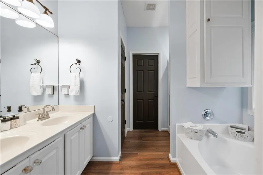 222 Meadow Run Carrollton, GA 30116