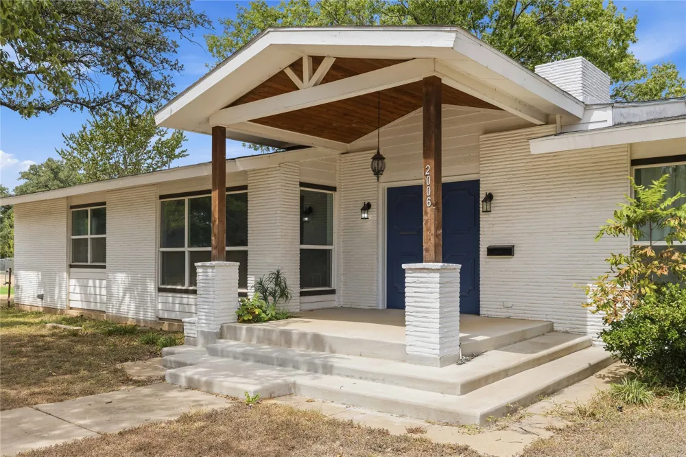 2006 11th Street Brownwood, TX 76801