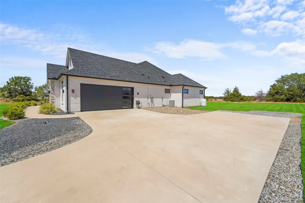 2315 Doe Crossing Caddo Mills, TX 75135