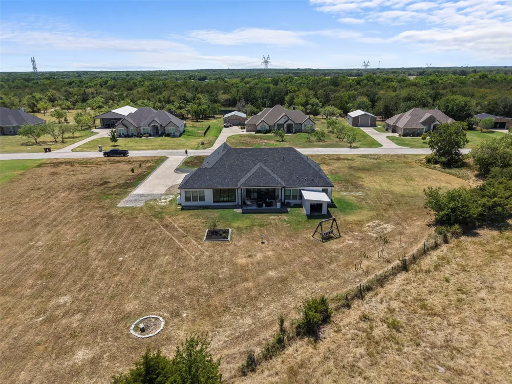 2315 Doe Crossing Caddo Mills, TX 75135