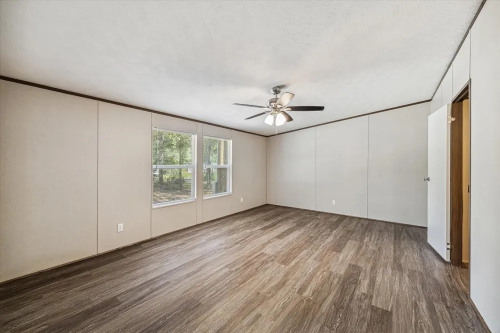 21144 Live Oak New Caney, TX 77357