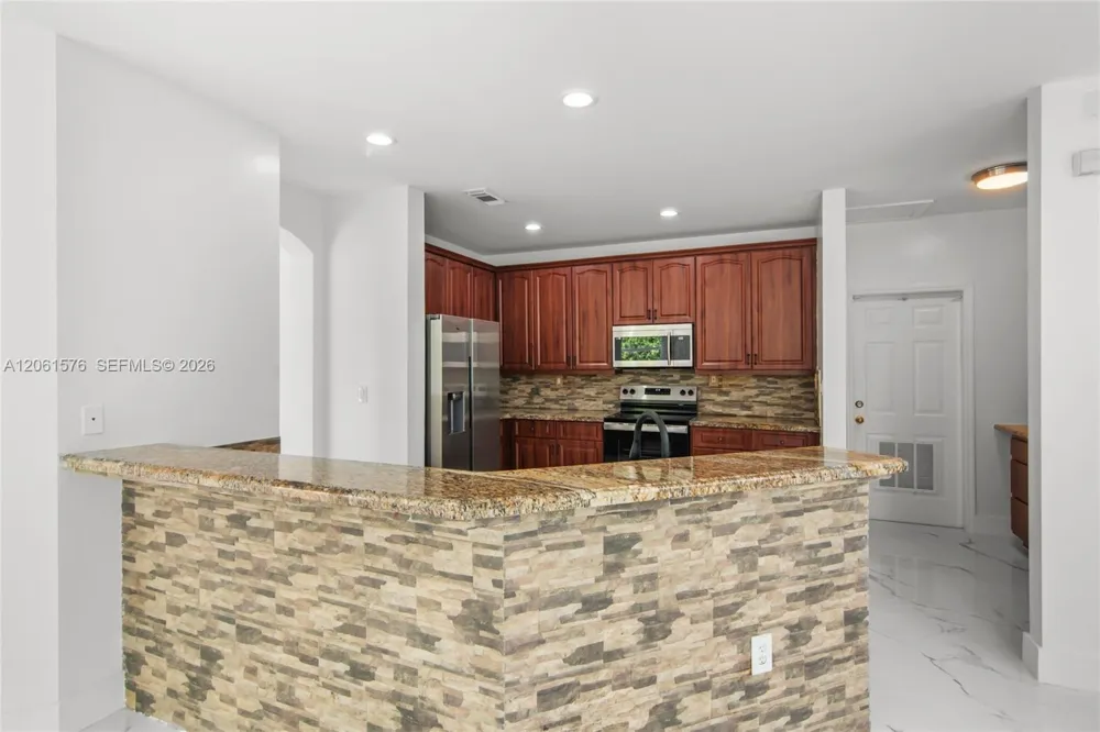 16001 SW 43rd Ter Miami, FL 33185