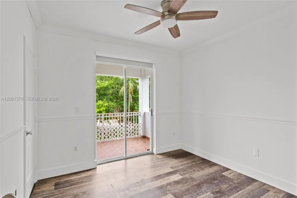 16001 SW 43rd Ter Miami, FL 33185