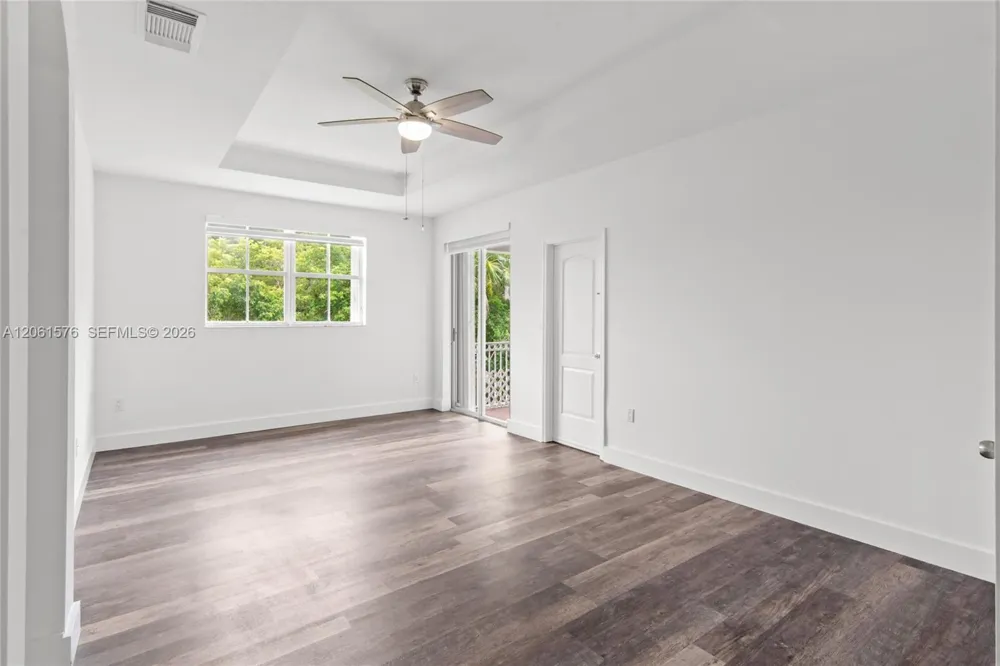 16001 SW 43rd Ter Miami, FL 33185