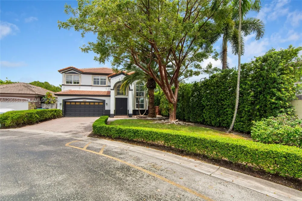 16001 SW 43rd Ter Miami, FL 33185