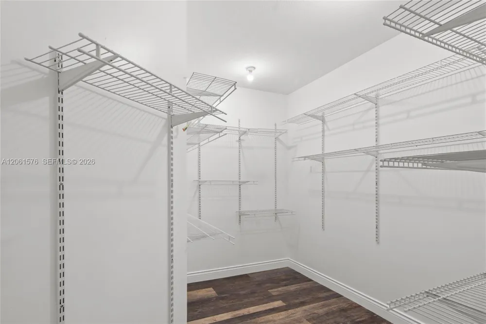 16001 SW 43rd Ter Miami, FL 33185