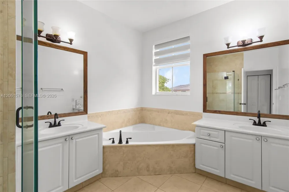 16001 SW 43rd Ter Miami, FL 33185