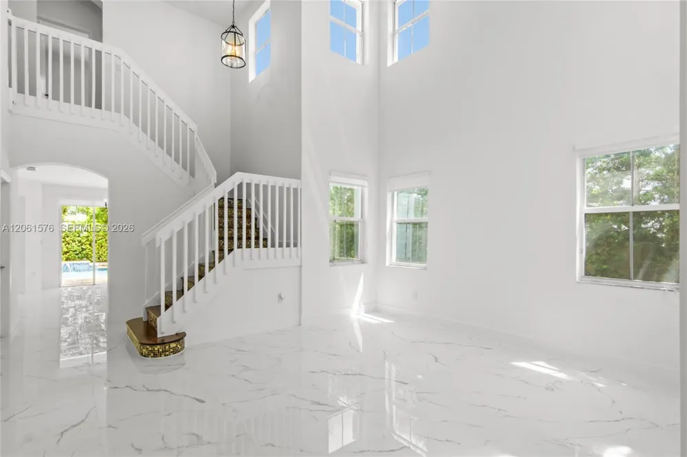 16001 SW 43rd Ter Miami, FL 33185