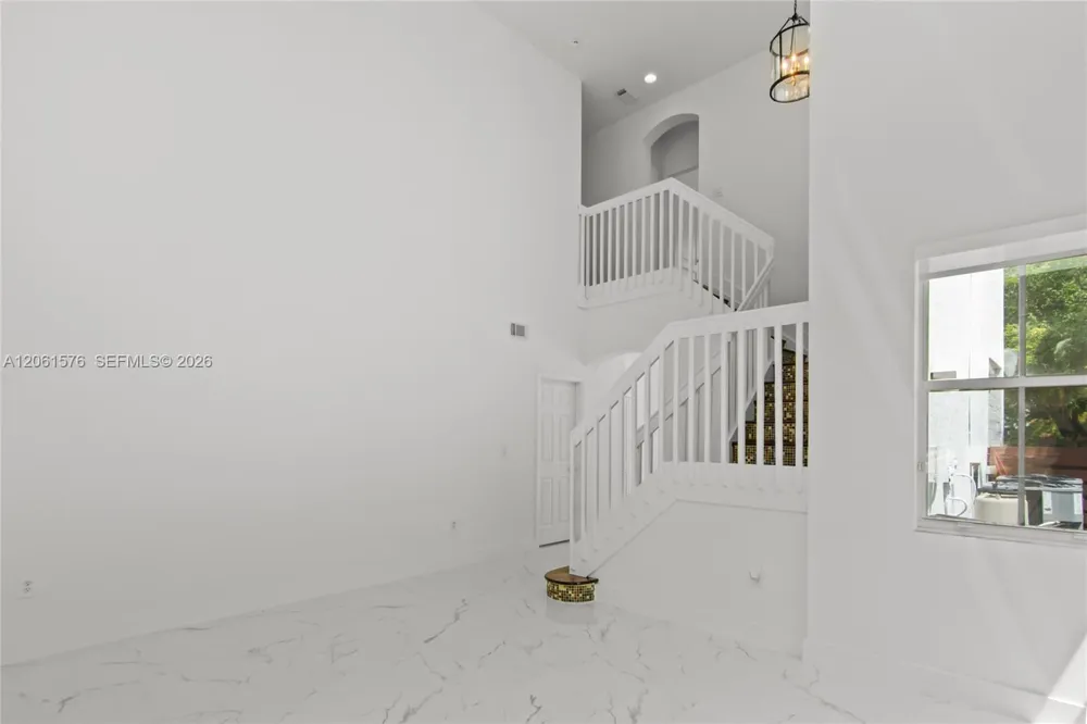 16001 SW 43rd Ter Miami, FL 33185