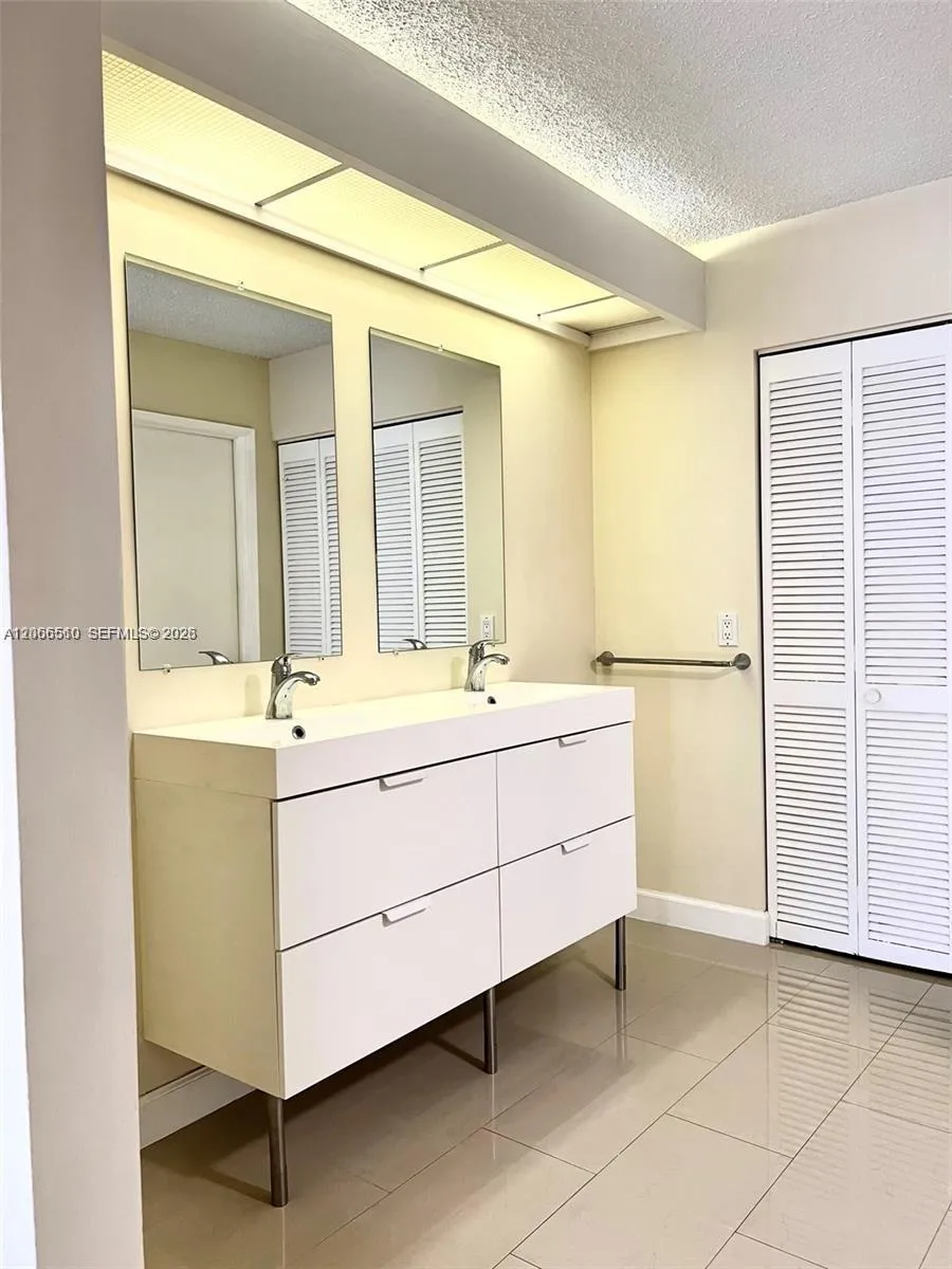 8830 SW 123rd Ct #I303 Miami, FL 33186