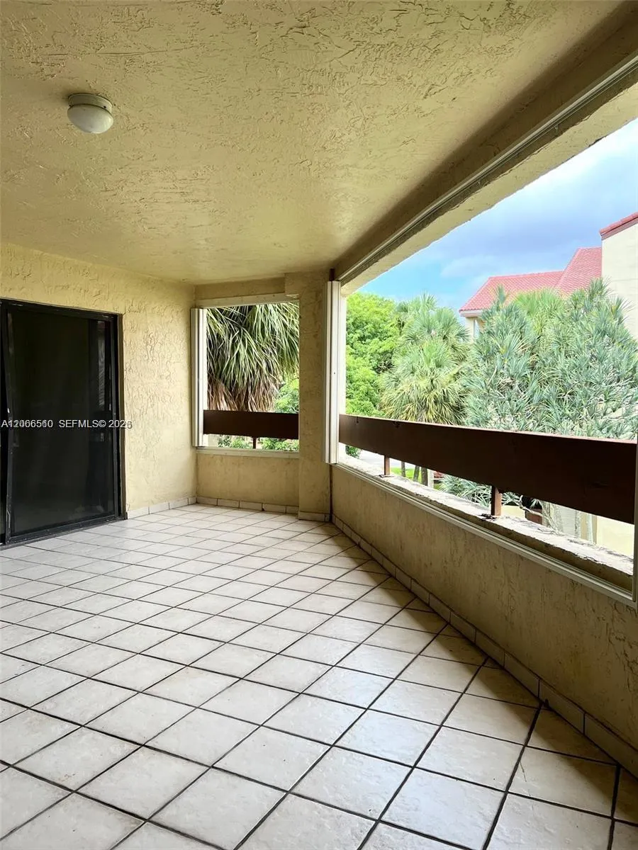 8830 SW 123rd Ct #I303 Miami, FL 33186