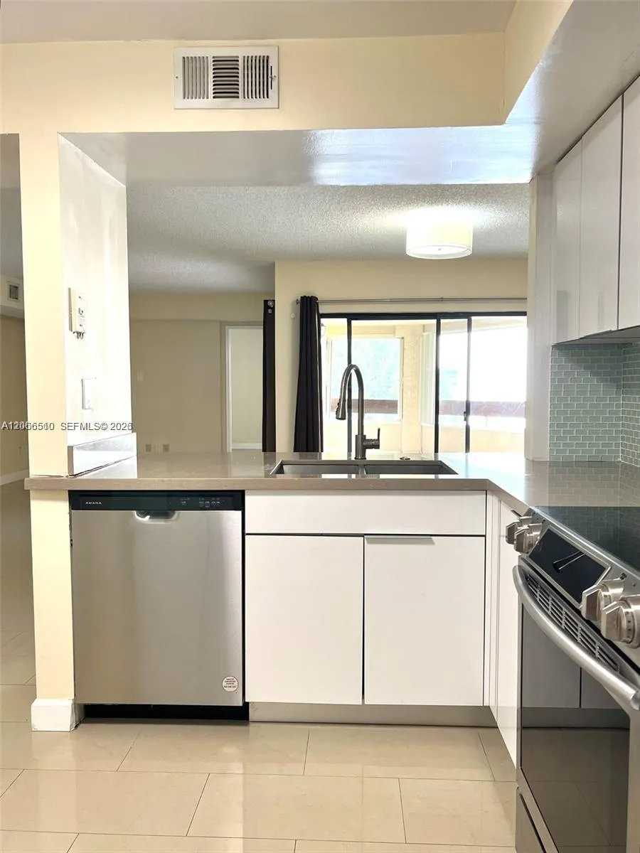 8830 SW 123rd Ct #I303 Miami, FL 33186