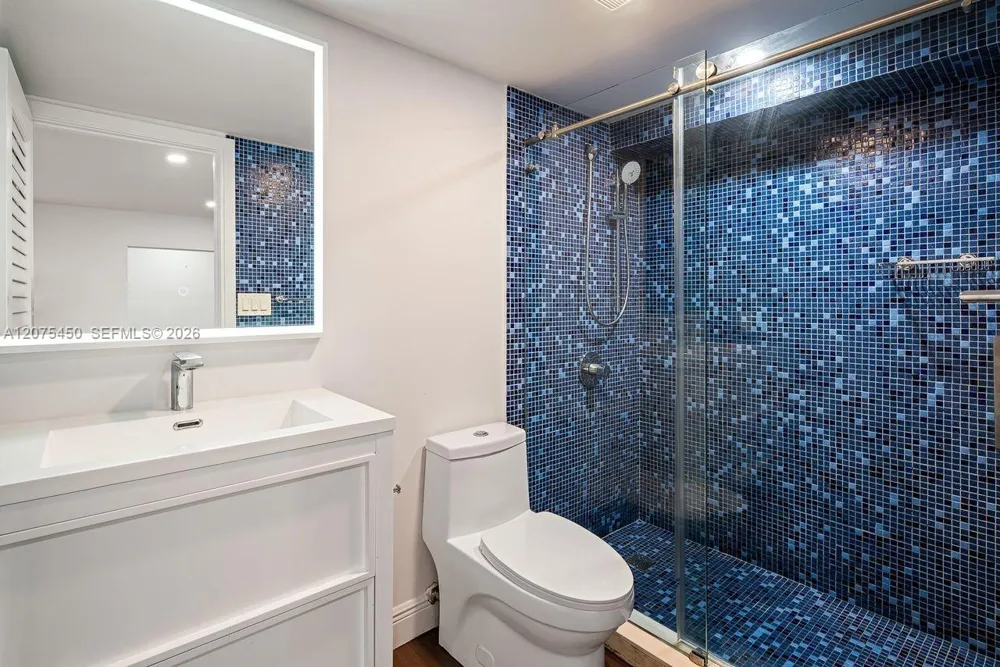 669 S Mashta Dr Key Biscayne, FL 33149
