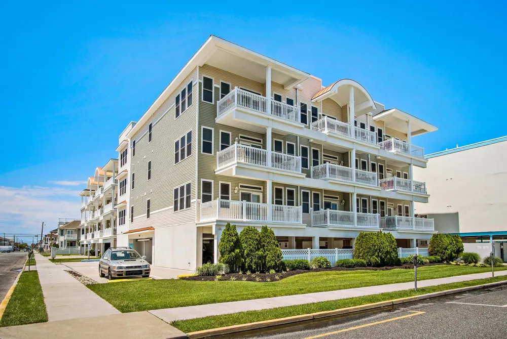407 E Palm Road Wildwood Crest, NJ 08260