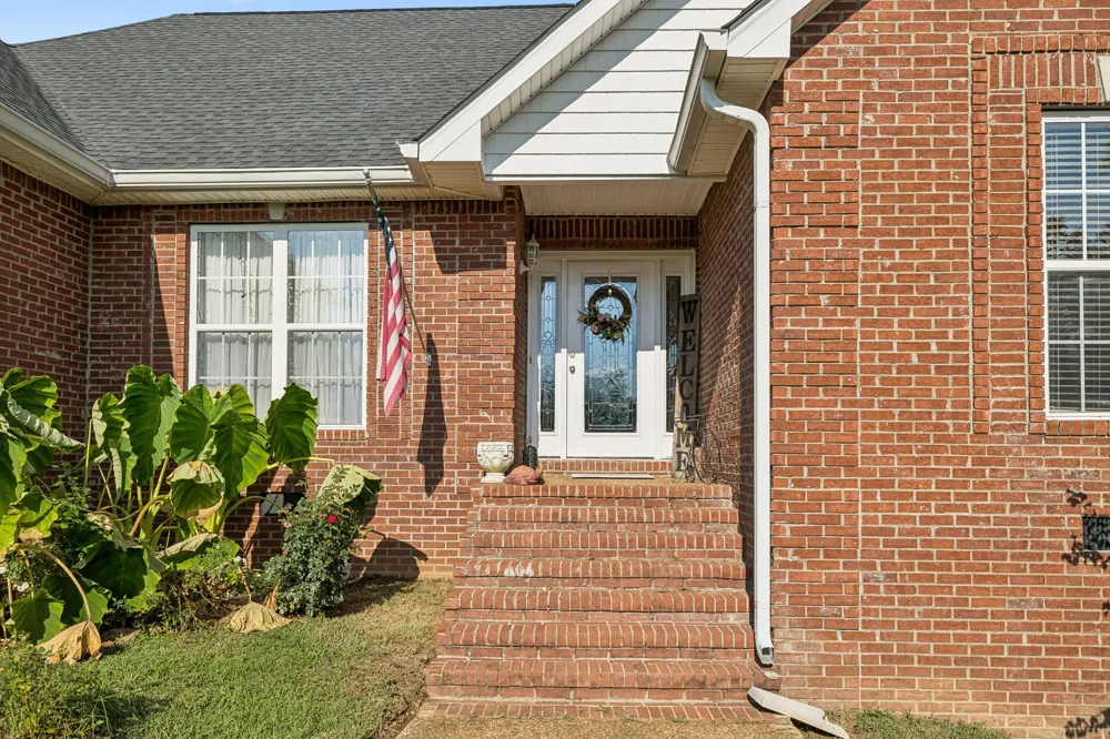 831 Joshua Dr Lewisburg, TN 37091