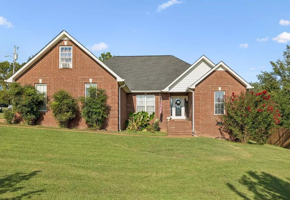 831 Joshua Dr Lewisburg, TN 37091