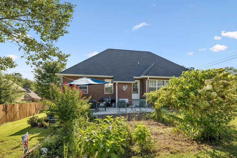 831 Joshua Dr Lewisburg, TN 37091